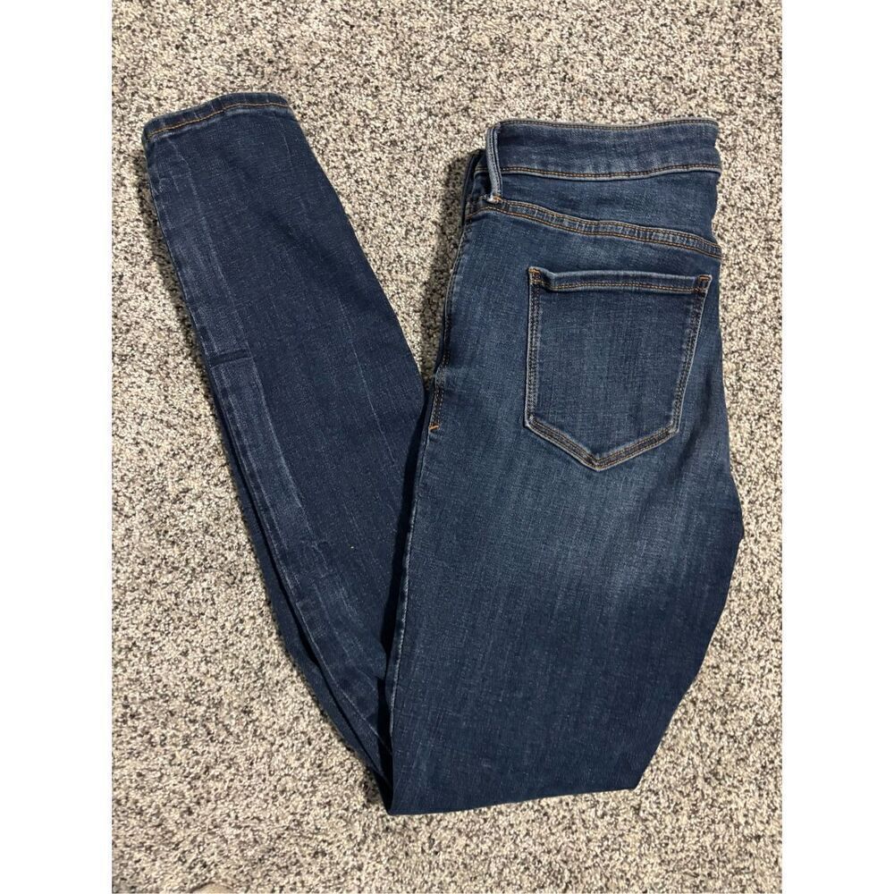 ❤️Old Navy Rockstar Super Skinny Mid Rise Jean 8L